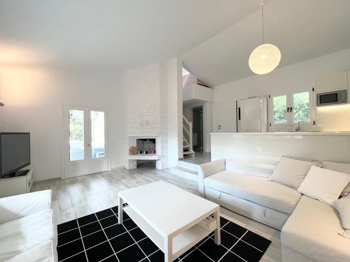Sani Villa Christy ภายนอก รูปภาพ