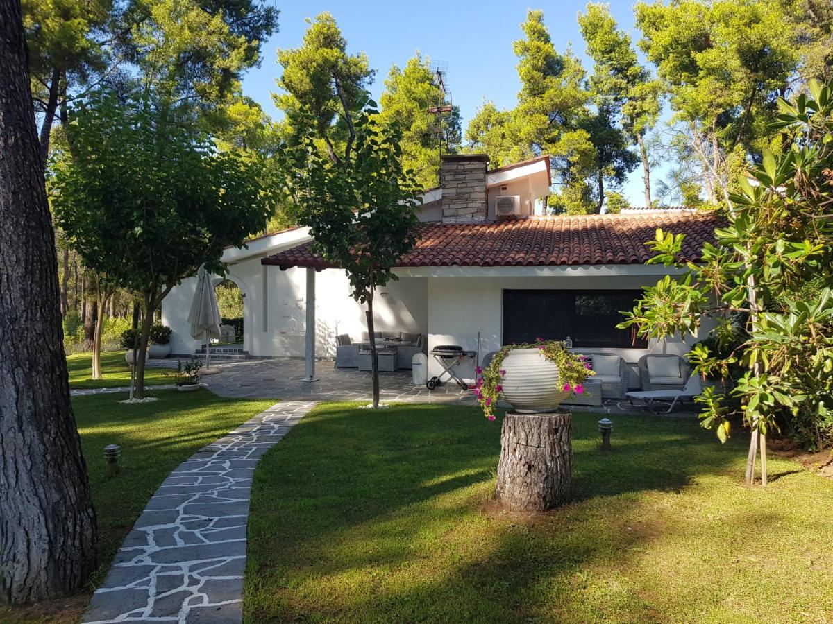 Sani Villa Christy ภายนอก รูปภาพ